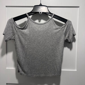 Enough About Me Gray Cold Shoulder Tee Women's Size M (b4)